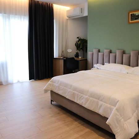 Hotel Blini Shkodër Exteriör bild