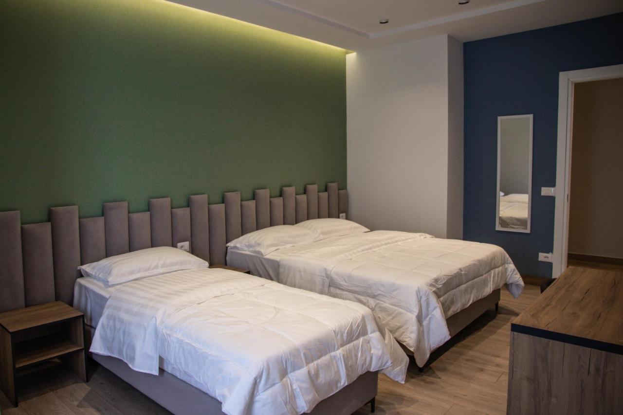 Hotel Blini Shkodër Exteriör bild