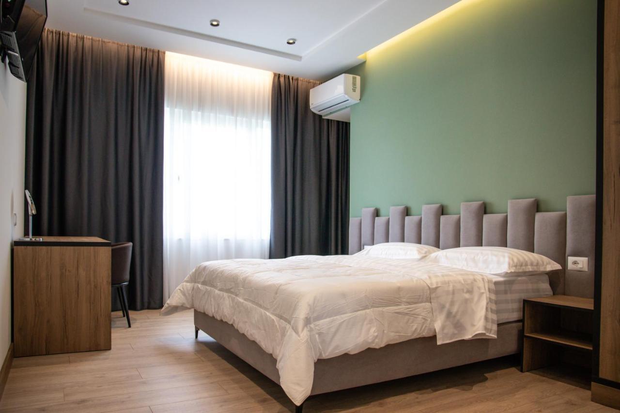 Hotel Blini Shkodër Exteriör bild