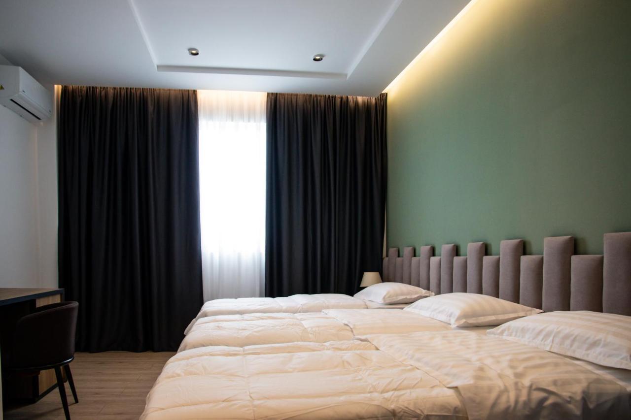 Hotel Blini Shkodër Exteriör bild