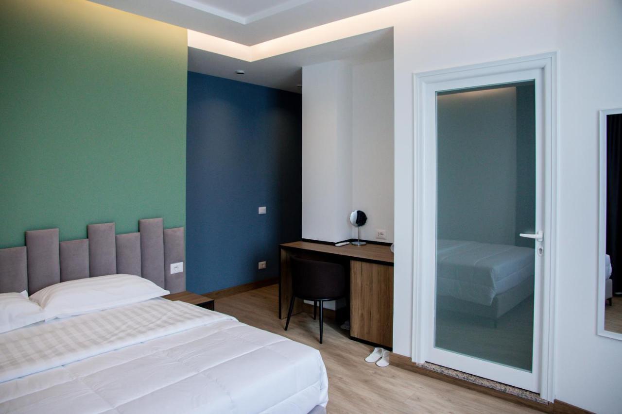 Hotel Blini Shkodër Exteriör bild