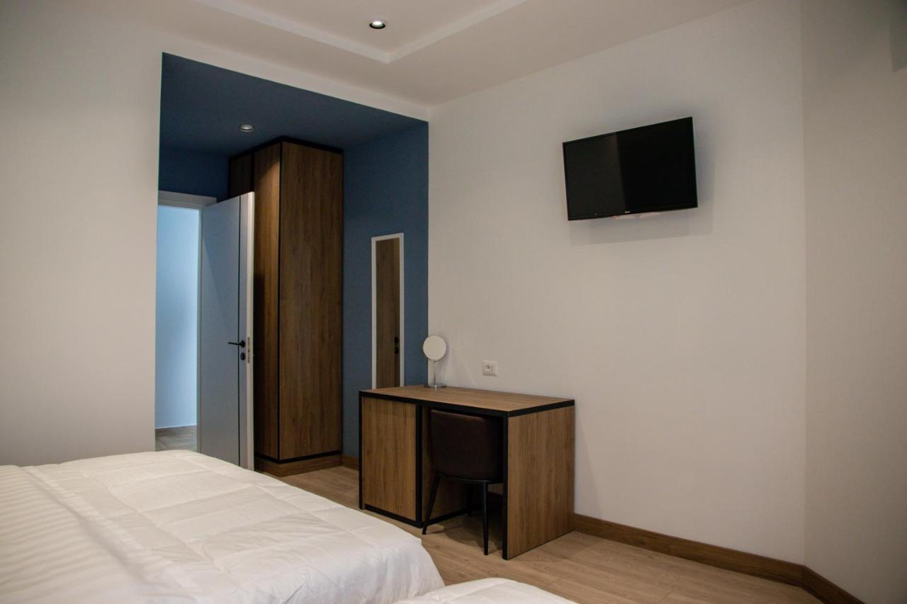 Hotel Blini Shkodër Exteriör bild