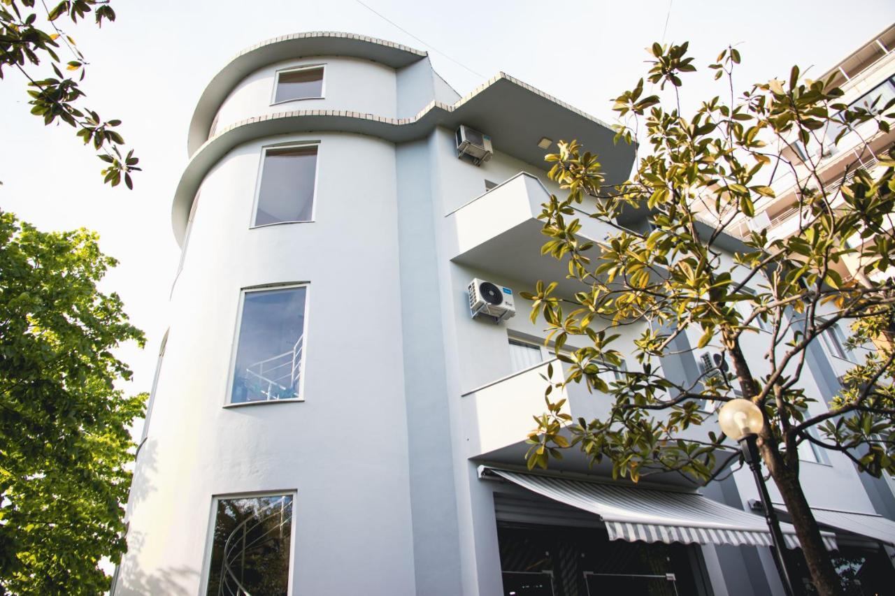 Hotel Blini Shkodër Exteriör bild