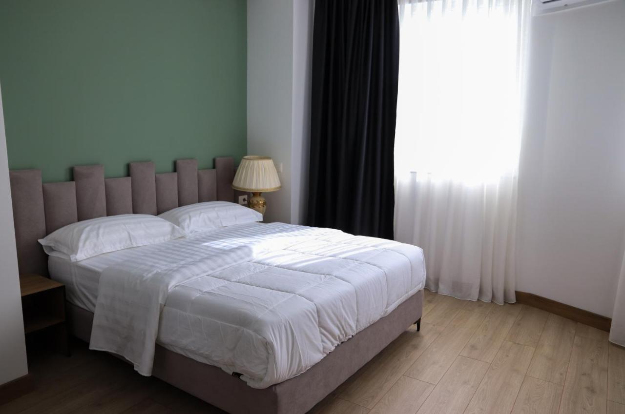 Hotel Blini Shkodër Exteriör bild